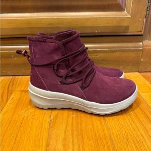 💰 sketchers boots size 6